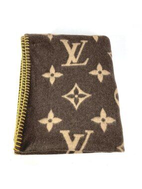 Louis Vuitton Rug Monogram Wool Angora Scarf